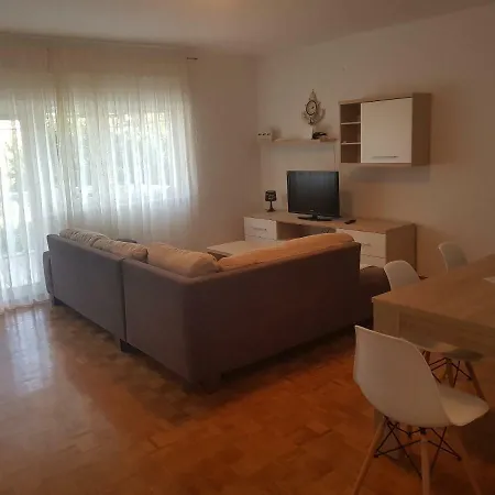 Iva Apartment *